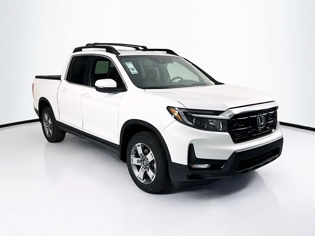 New 2026 White Honda RTL image 3