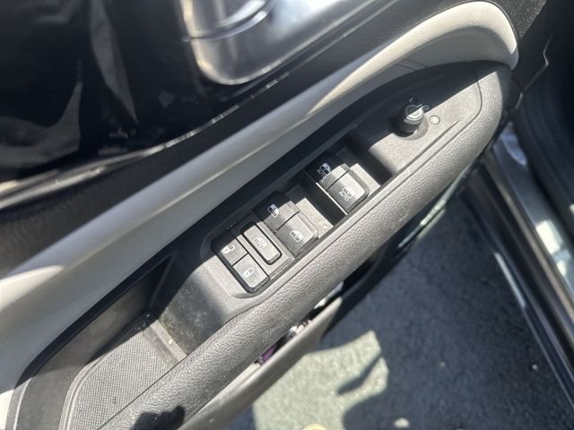 Used 2023 Gray Jeep Limited image 17
