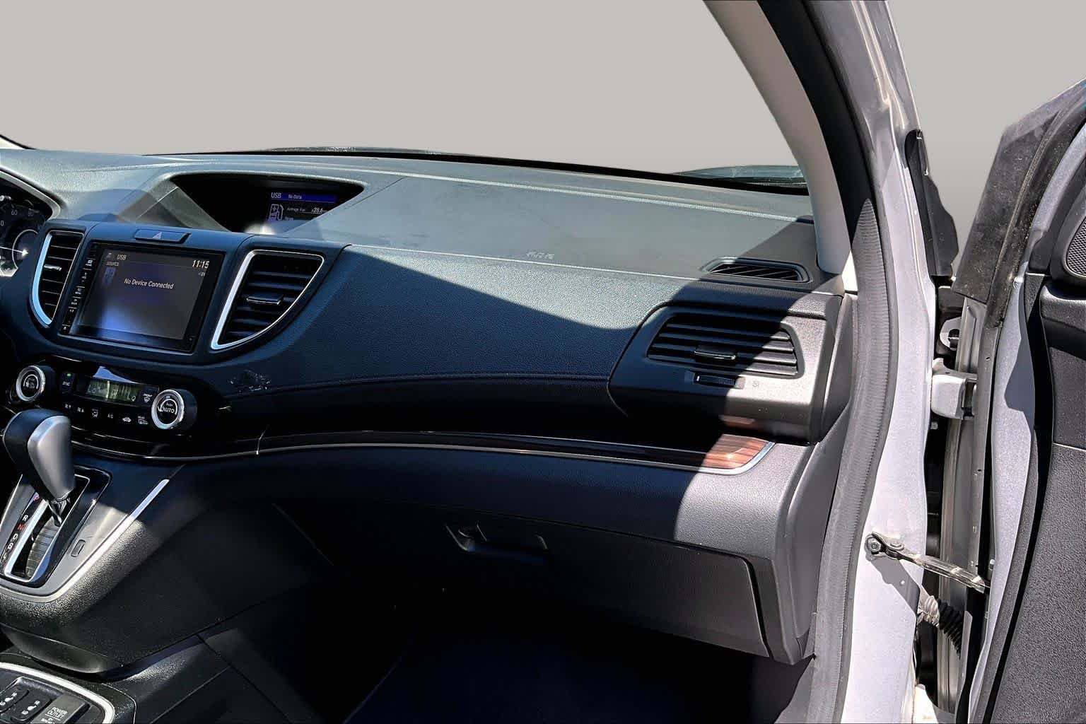 Used 2015 Alabaster Silver Metallic Honda EX-L image 19