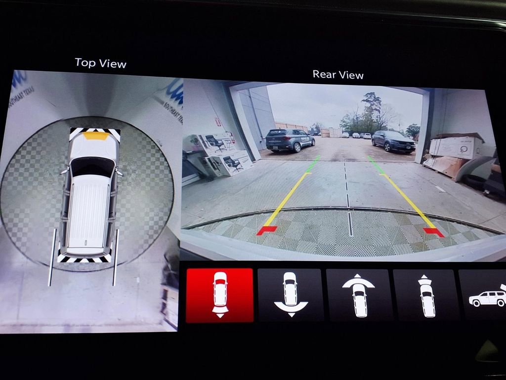 2024 Jeep Grand Wagoneer L Series III - Photo 12