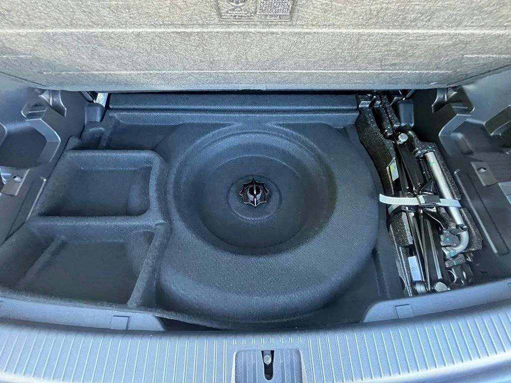 New 2026 Gray Volkswagen SE w/Technology image 27