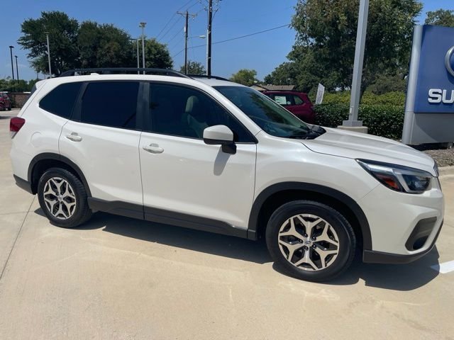 Used 2021 White Subaru Premium image 1
