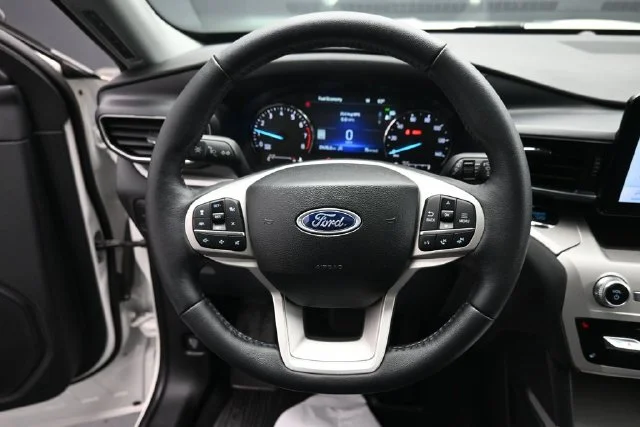 Certified Used 2024 Star White Ford XLT image 15