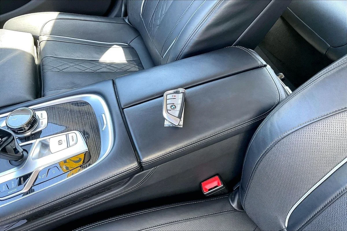 Used 2022  BMW i xDrive image 37