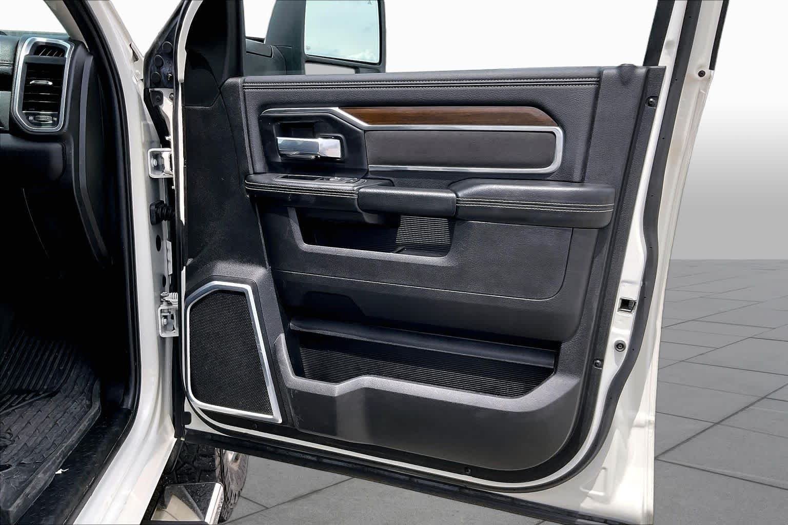 Used 2024 Pearl White Ram Laramie image 23
