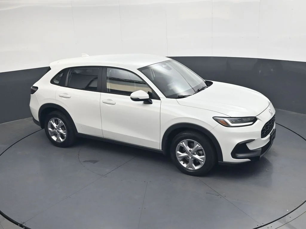 Used 2023 Platinum White Pearl Honda LX image 20