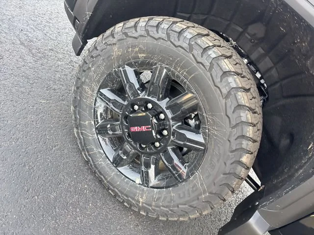 New 2026 Onyx Black GMC AT4 image 30