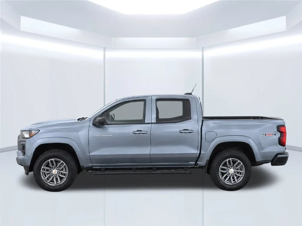 New 2026 Gray Chevrolet LT image 9