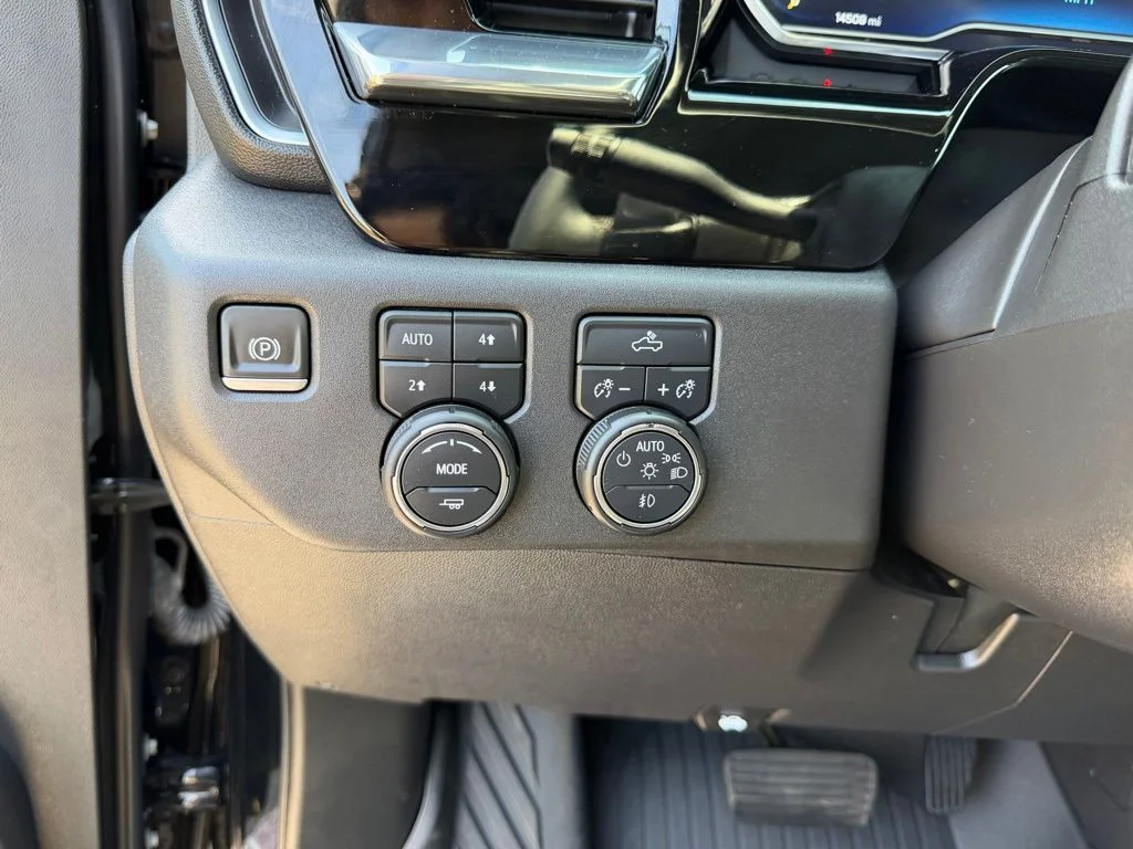 Used 2023 Black Chevrolet LT Trail Boss image 17