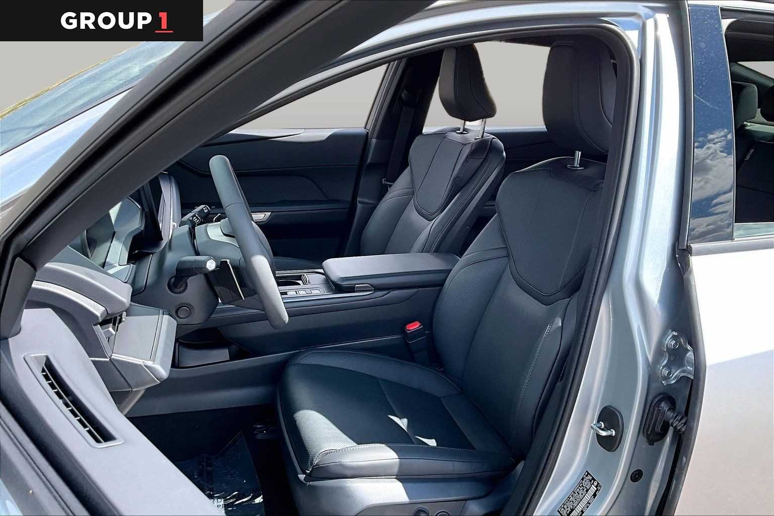 Used 2026 Iridium Lexus Premium image 7