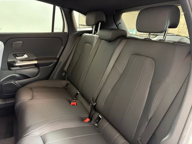 New 2026 Polar White Mercedes-Benz GLA 250 image 12