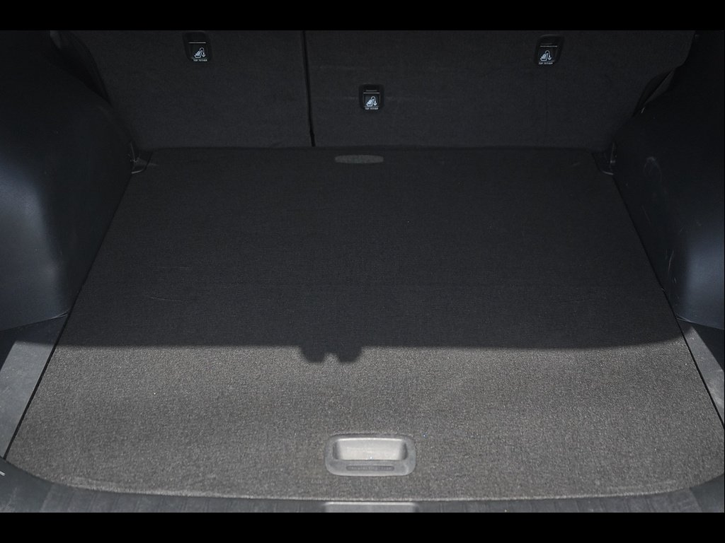 Used 2024 Glacial White Pearl Kia EX image 8