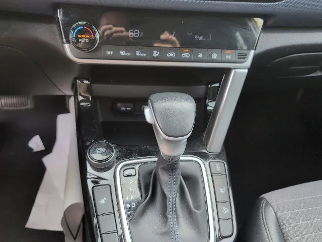 Used 2023 Yellow Kia S image 21
