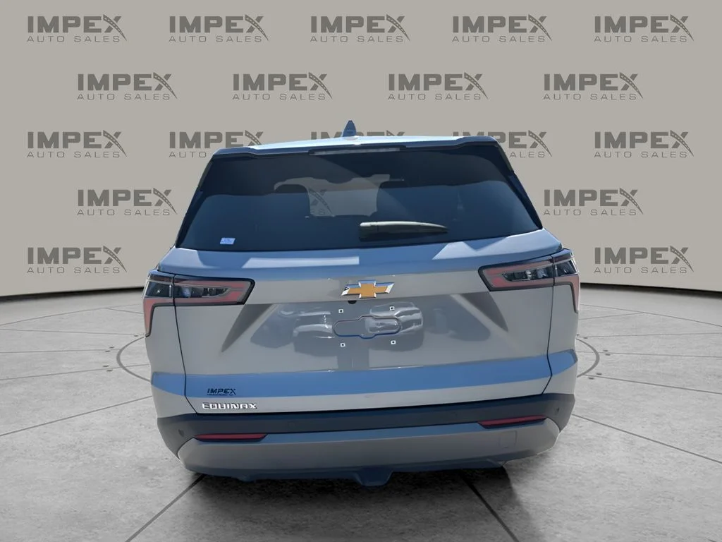 Used 2026 Gray Chevrolet LT image 4