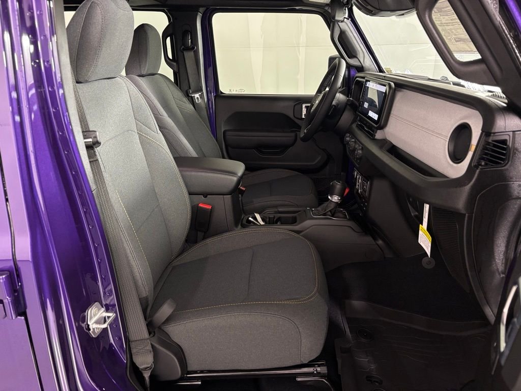 New 2026 Reign Jeep Sport S image 39