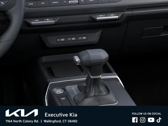 New 2027 White Kia X-Line S image 23