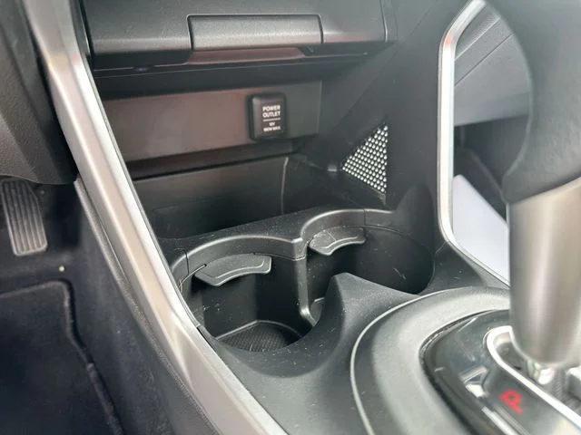 Used 2015  Honda Base image 37