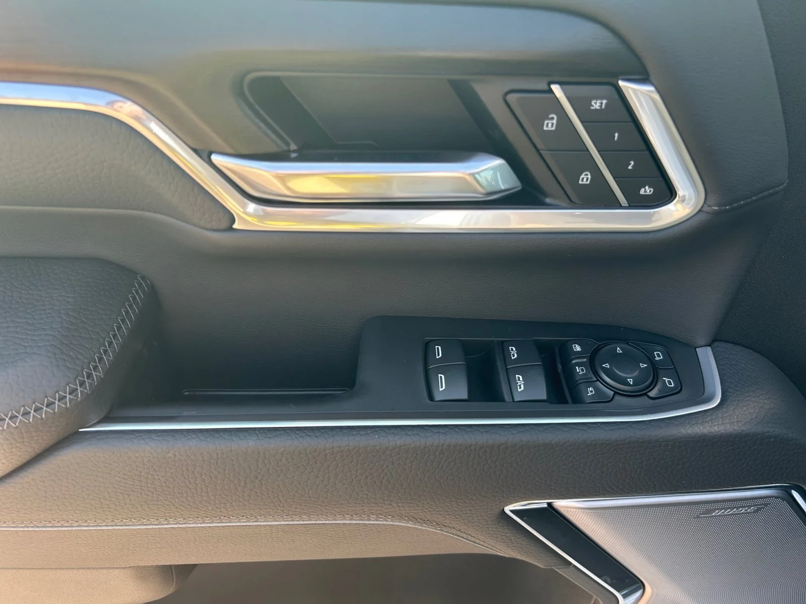 New 2026 Glacier White Tricoat GMC Denali image 17