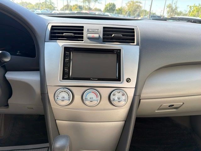 Used 2011 Super White Toyota LE image 22