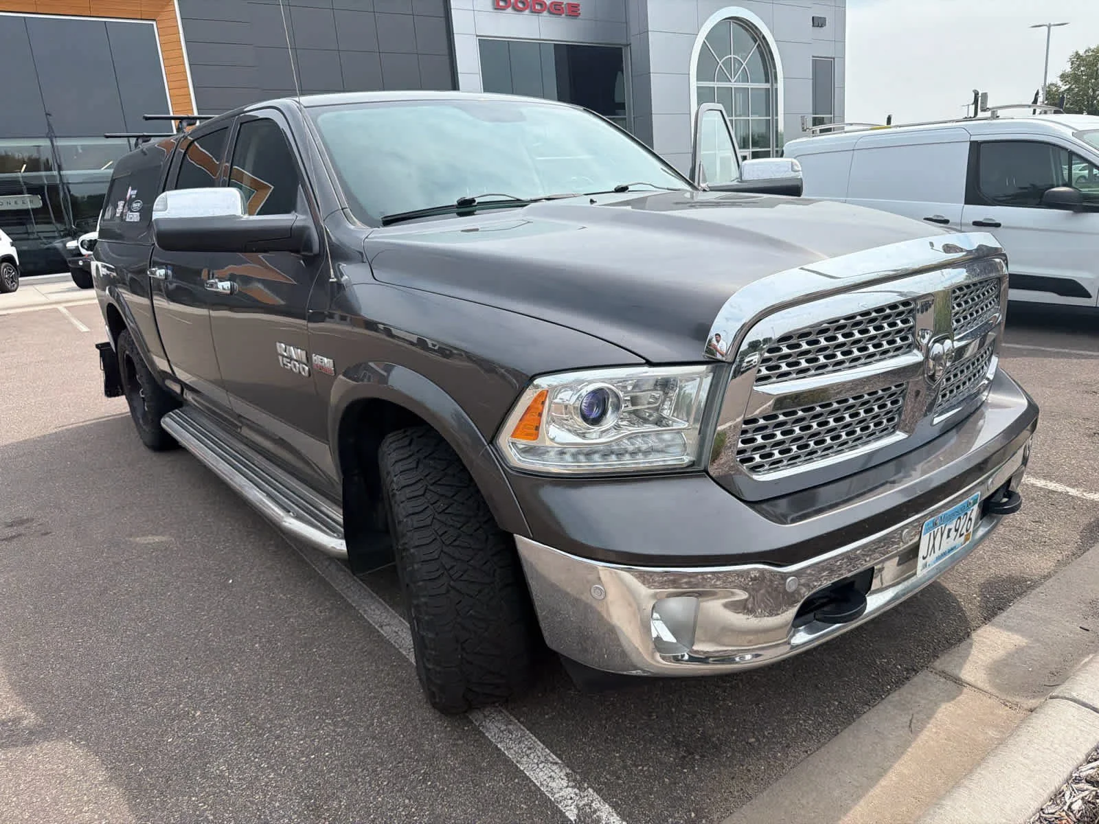 Used 2014 Granite Crystal Metallic Clearcoat Ram Laramie image 2