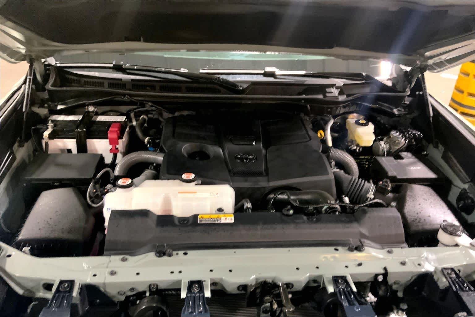 Used 2025 Lunar Rock Toyota SR5 image 33