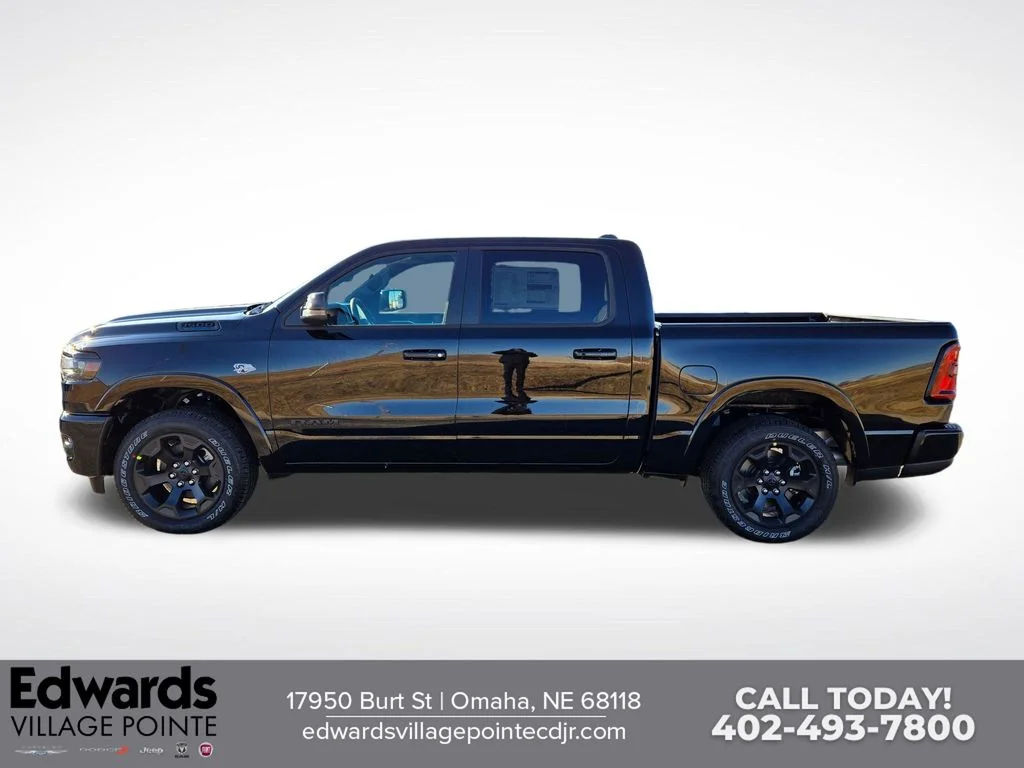 New 2026 Diamond Black Crystal Pearl-Coat Exterior Paint RAM Big Horn/Lone Star image 6