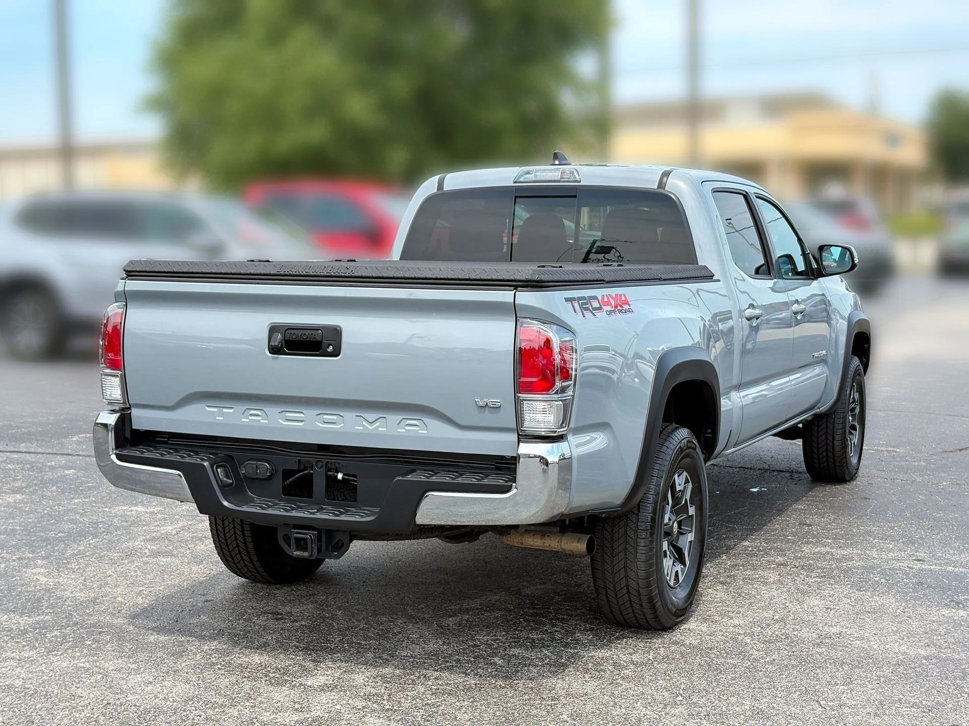 Used 2020 White Toyota TRD Off-Road image 12