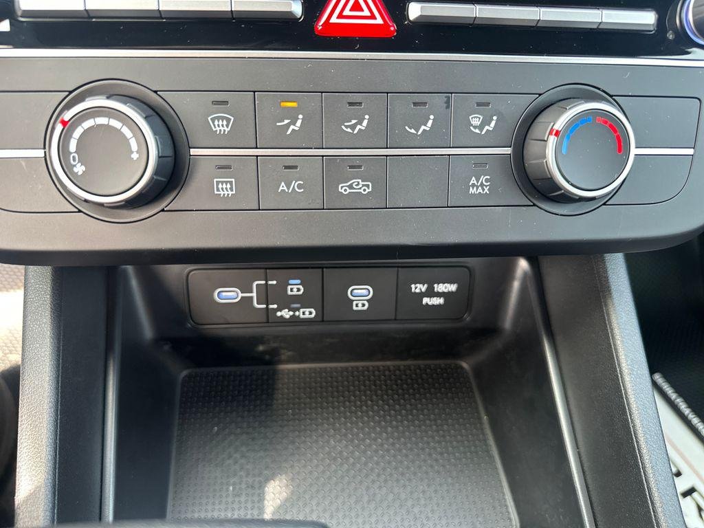 2026 Hyundai Santa Cruz SE - Photo 16