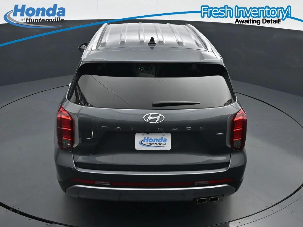 Used 2025 Graphite Hyundai SEL image 21