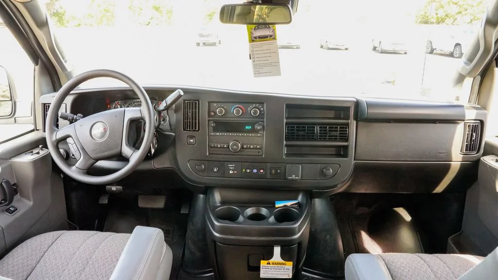 Used 2025 Summit White GMC LT image 14