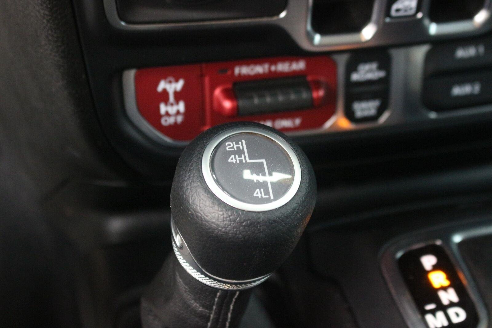 Used 2024 White Jeep Rubicon image 30
