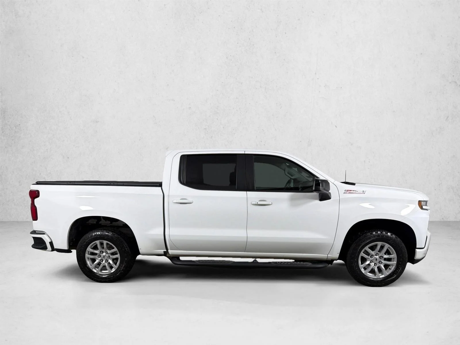 Used 2020 White Chevrolet RST image 2