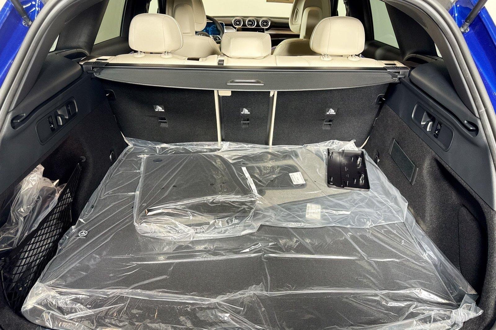 New 2026 Black Mercedes-Benz GLC 300 image 24