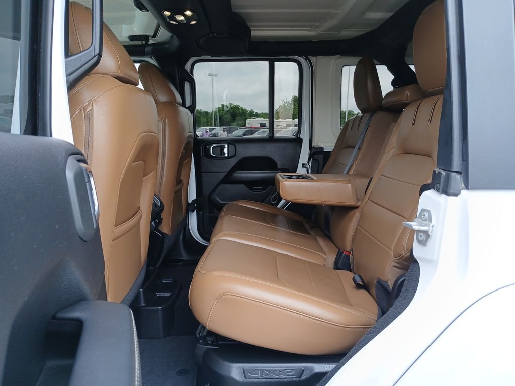Used 2023 White Jeep Sahara 4xe image 26