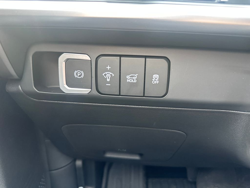 New 2026 Black Hyundai SE image 31