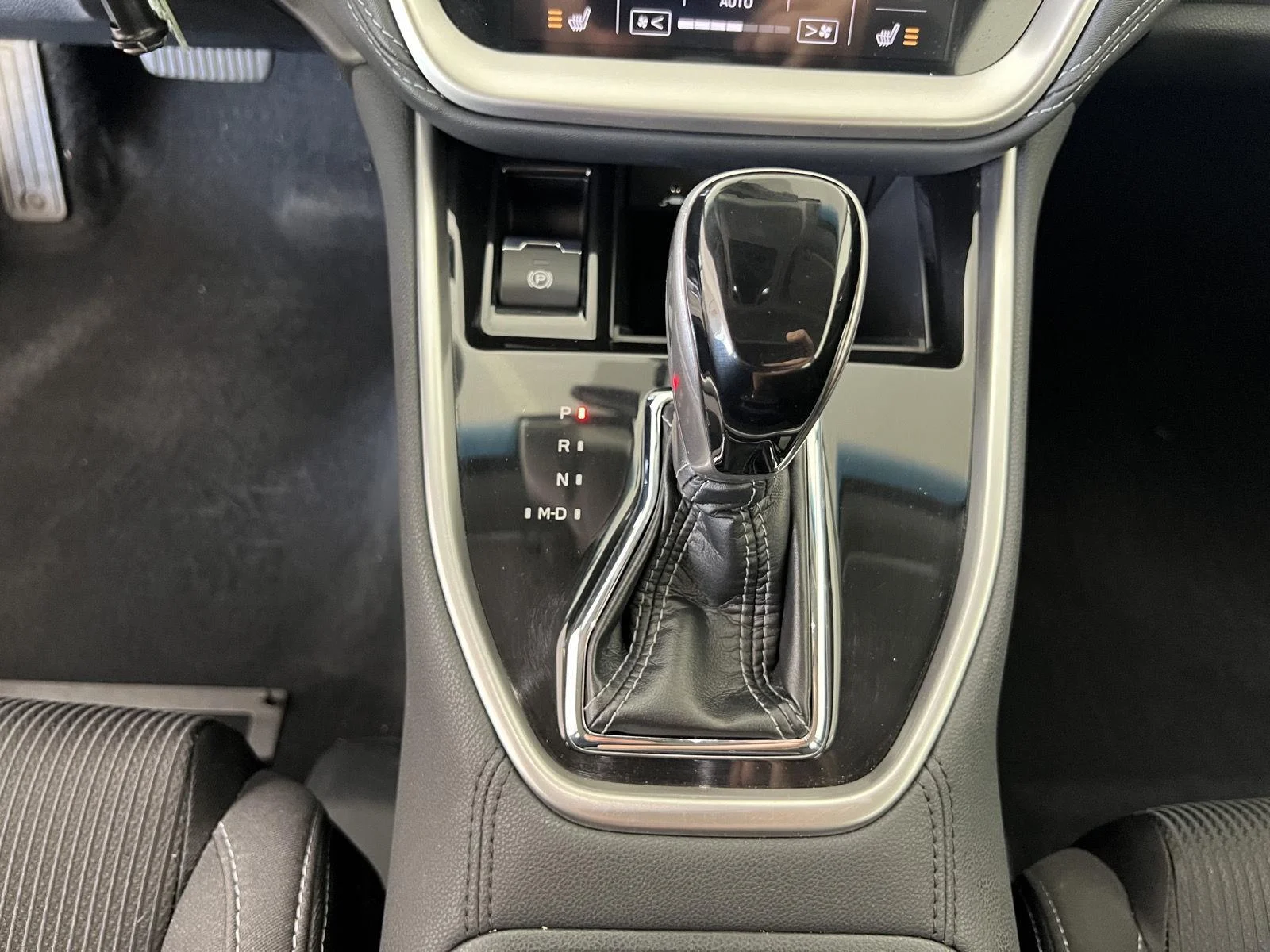 Used 2021 Abyss Blue Pearl Subaru Premium image 18