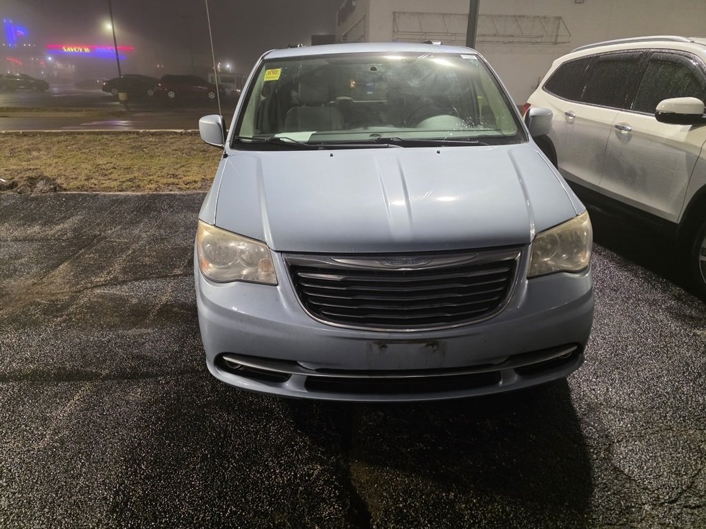 2013 Chrysler Town & Country Touring