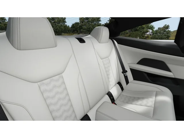 New 2027 Alpine White BMW Competition xDrive image 12
