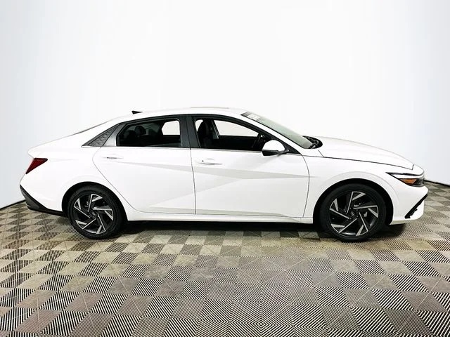 New 2026 Hyundai ELANTRA Limited