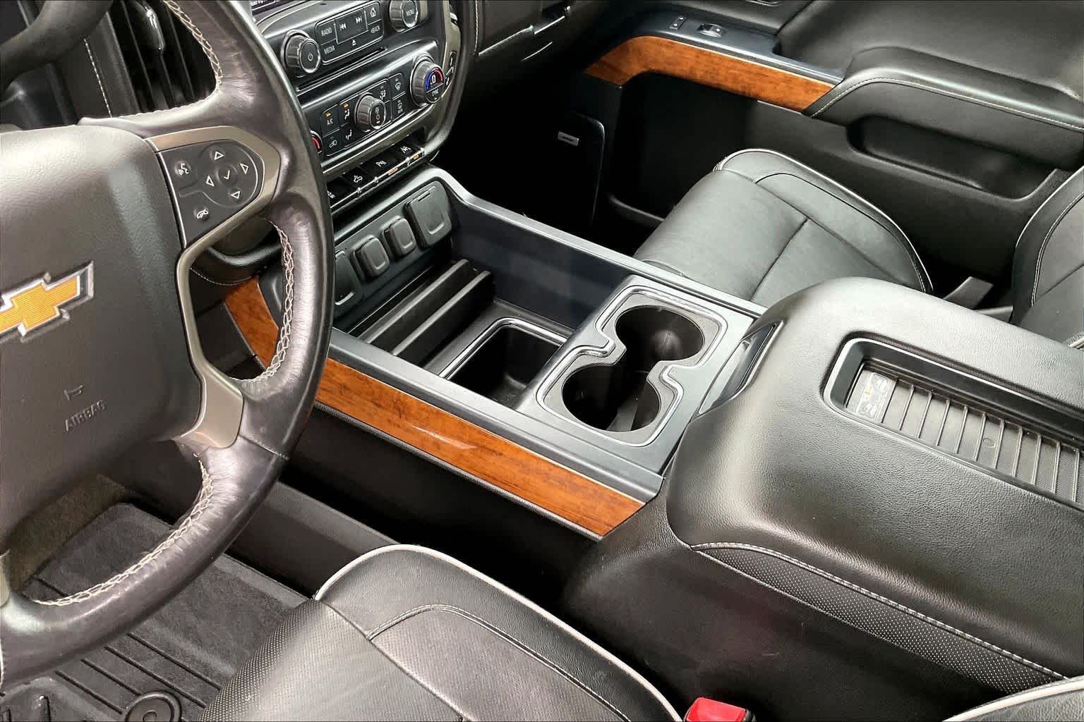 Used 2018 Black Chevrolet High Country image 17