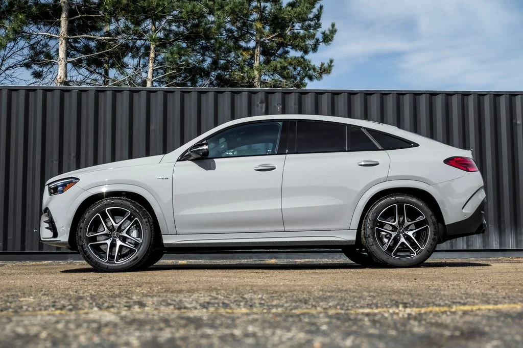 New 2026 MANUFAKTUR Alpine Grey Mercedes-Benz GLE 53 AMG® image 3