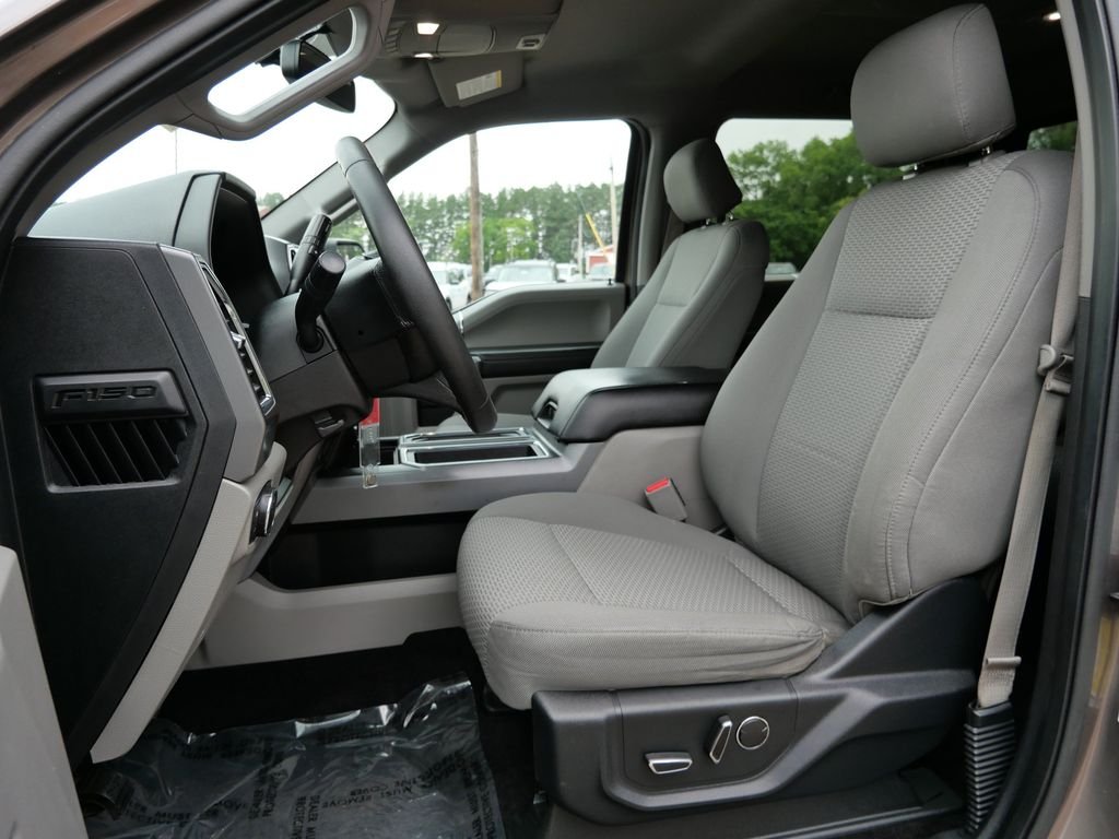 Used 2016 Brown Ford XLT image 19