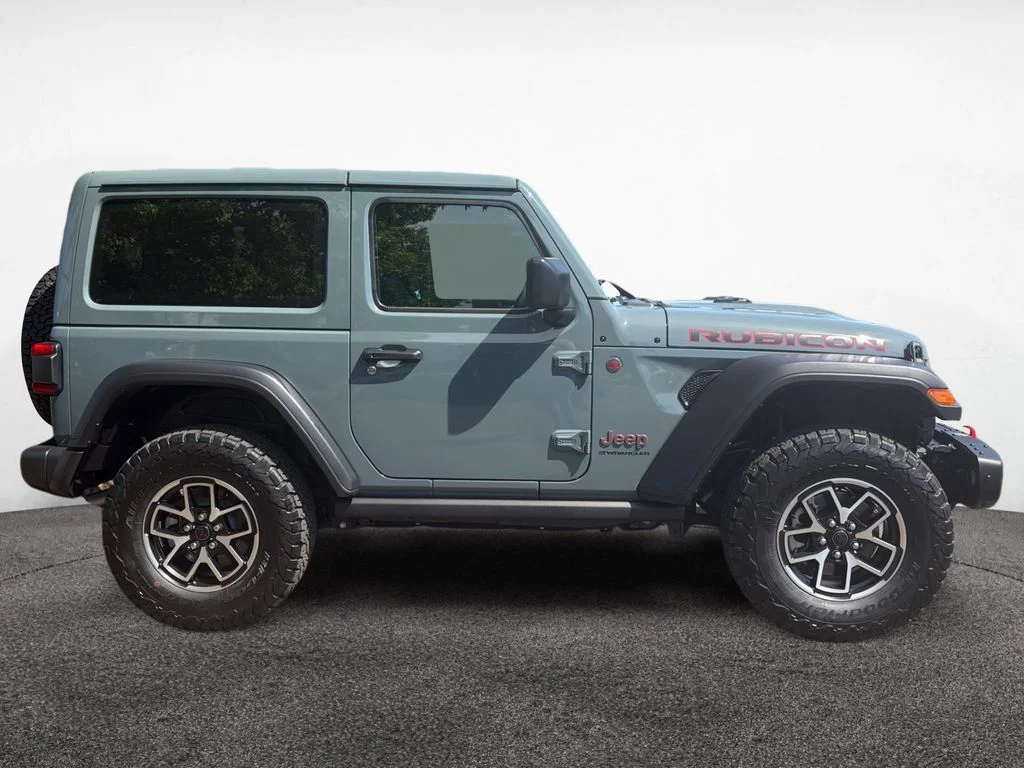 Used 2025 Gray Jeep Rubicon image 6