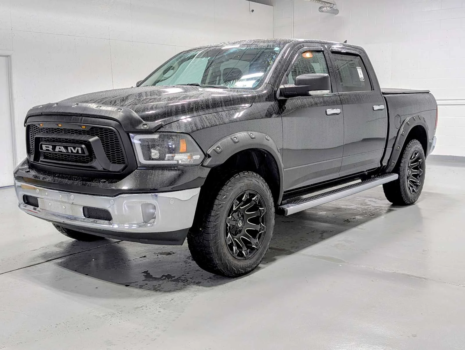 2017 RAM 1500 Big Horn 4x4 Crew Cab 5'7's photo
