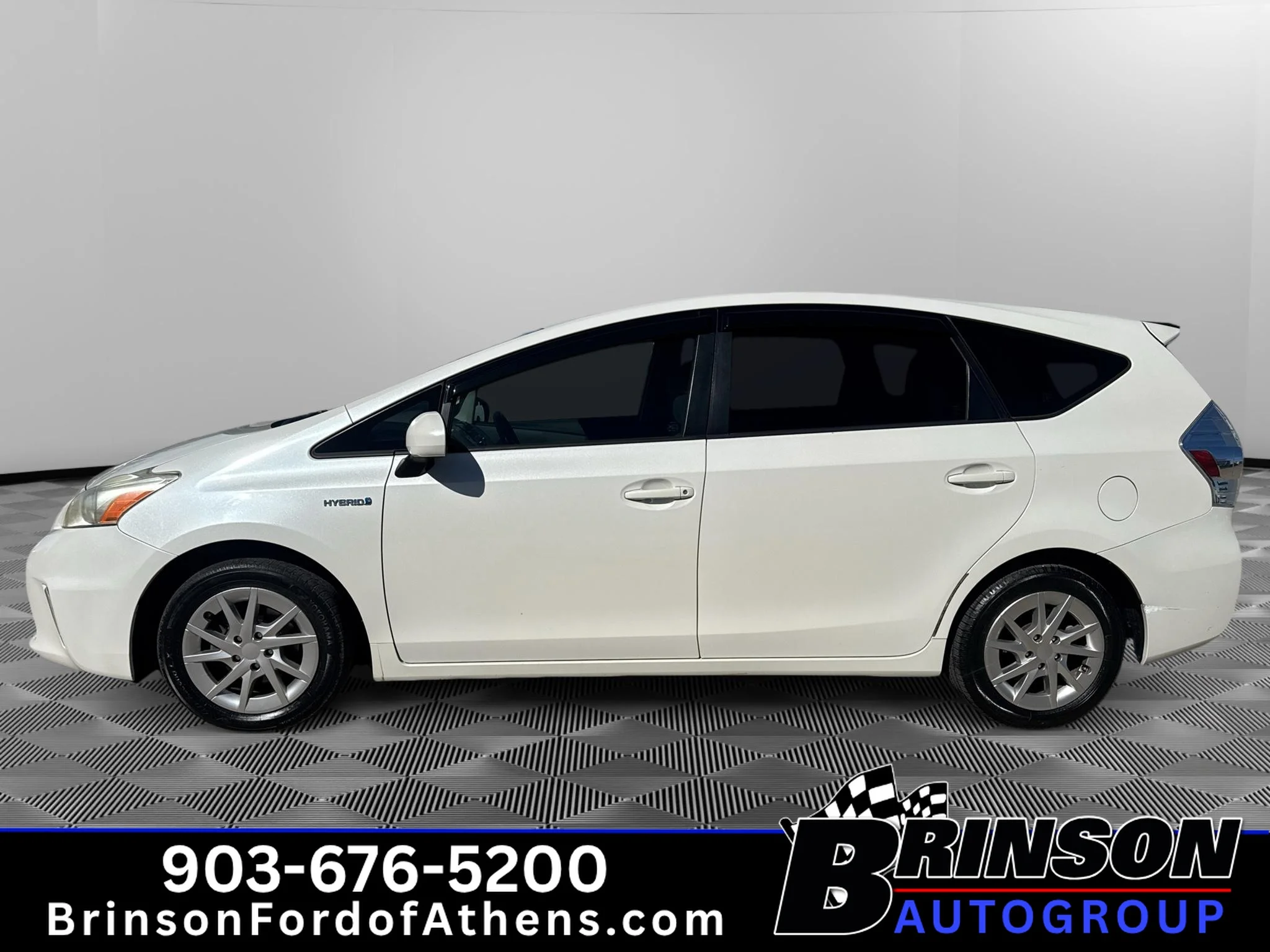 Used 2013 Blizzard Pearl Toyota Two image 8
