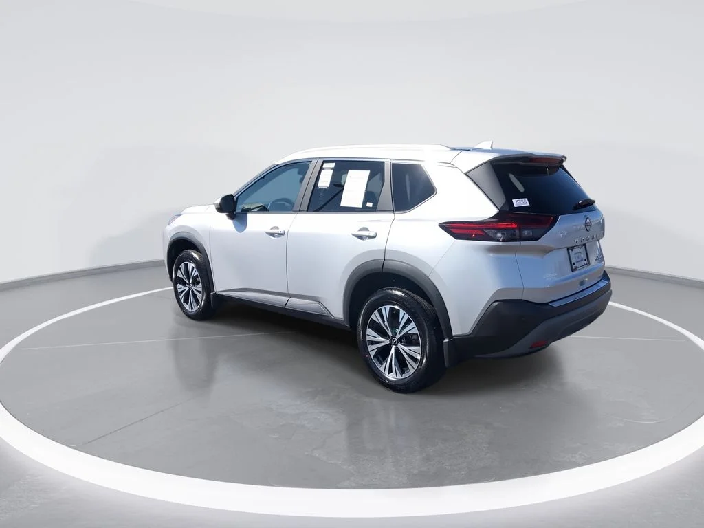 Used 2023 Silver Nissan SV image 6
