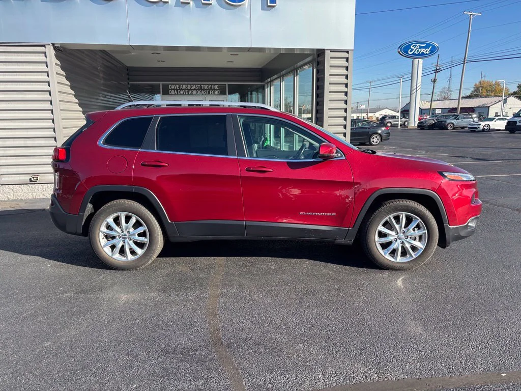Used 2015 Red Jeep Limited image 4