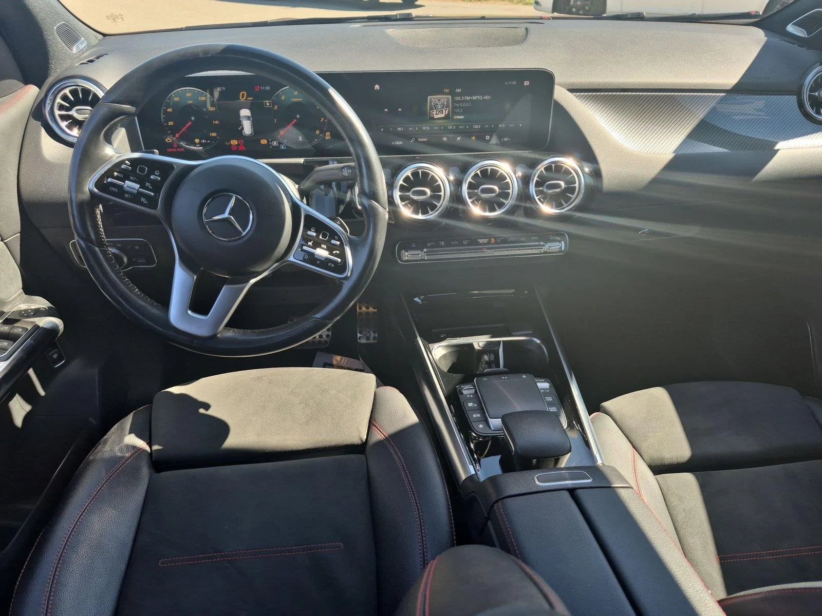Used 2021 Rose Gold Metallic Mercedes-Benz GLA 250 image 31
