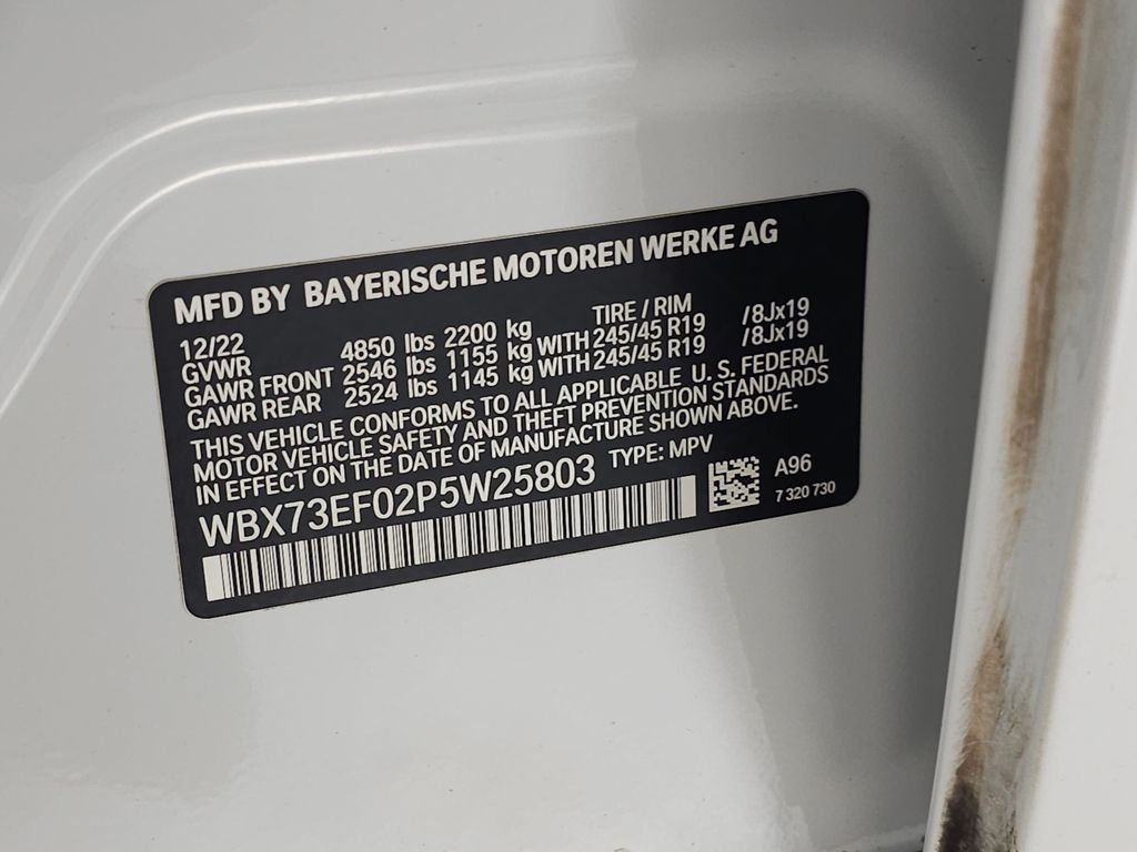 Used 2023 White Metallic BMW xDrive28i image 36