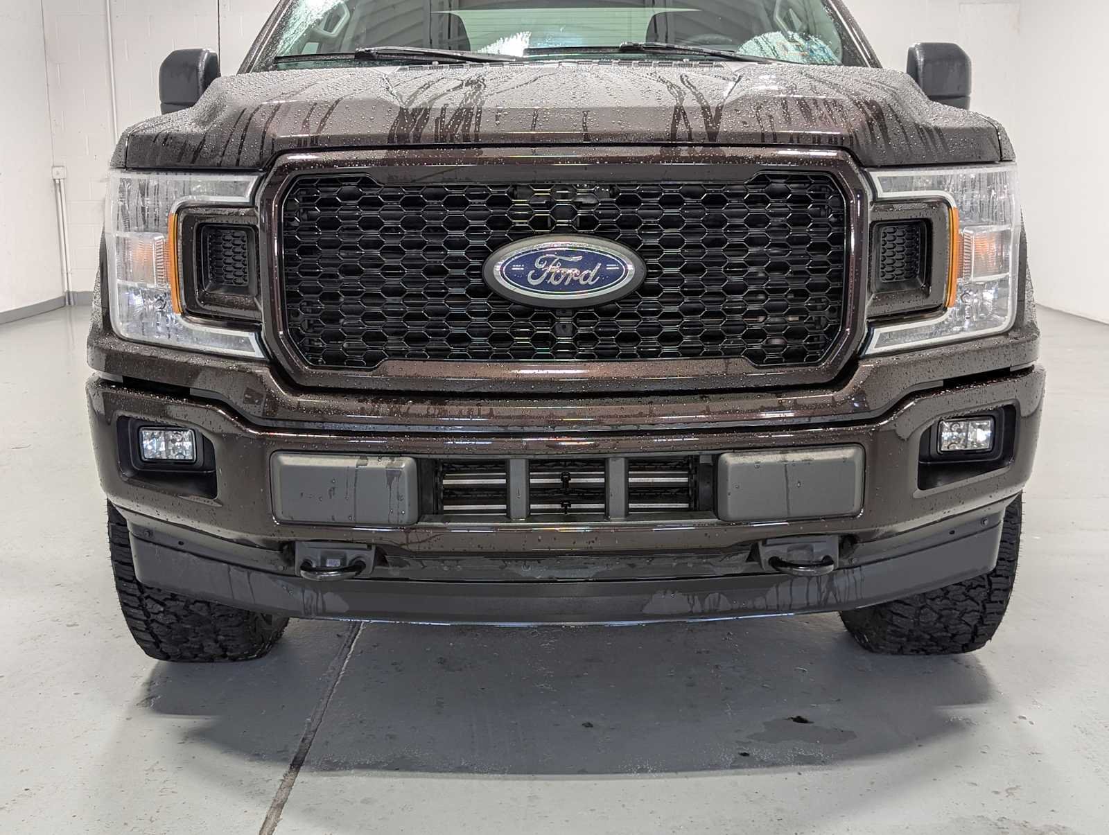 Used 2020 Magma Red Ford XL image 2